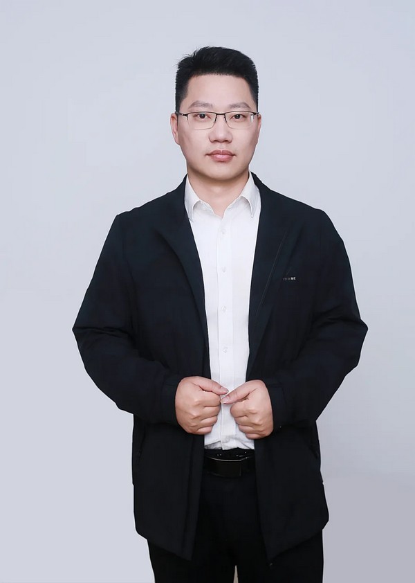 一線黨旗紅 │ 榜樣力量 引領擔當 兩優一先 奮進向前